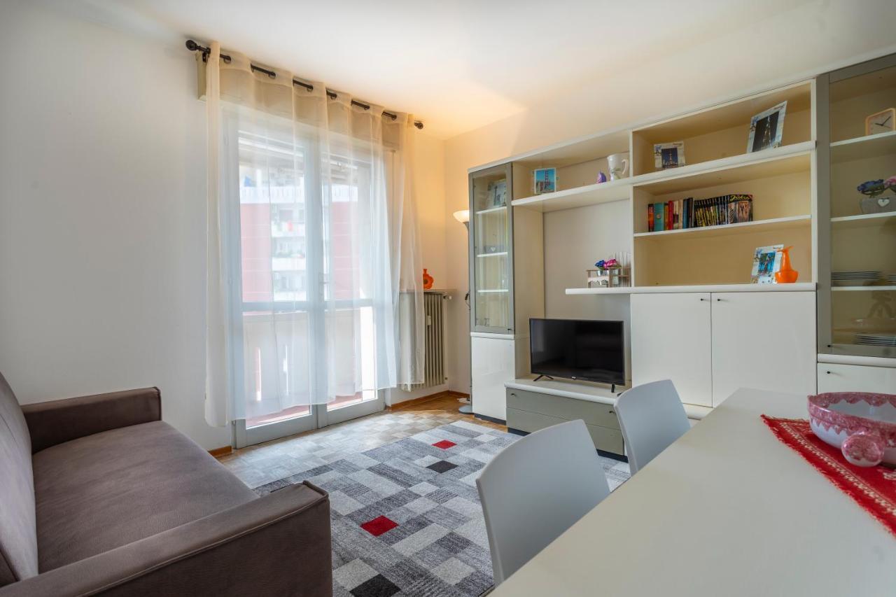 Zia Dina Apartment Pasian di Prato Luaran gambar