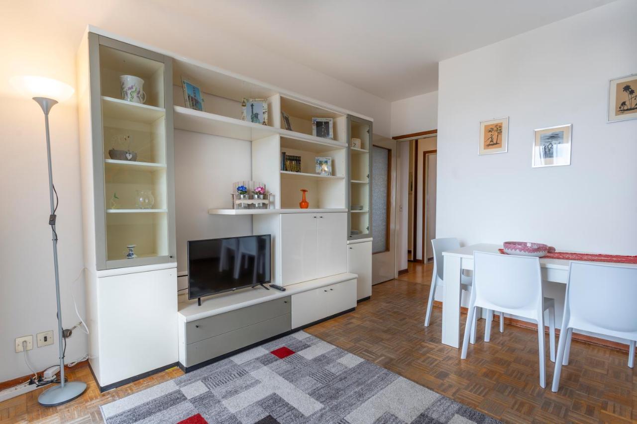 Zia Dina Apartment Pasian di Prato Luaran gambar