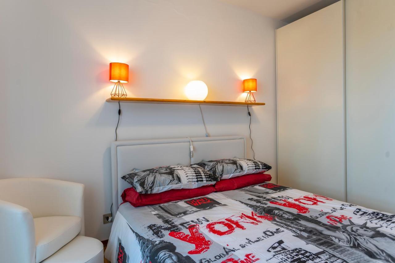 Zia Dina Apartment Pasian di Prato Luaran gambar